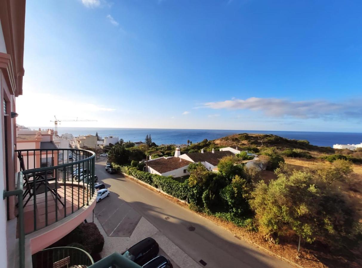 Lovely 2 Bedroom Apartment Including Pool, Stunning Ocean Views & Beach Closeby Praia Da Luz Ngoại thất bức ảnh
